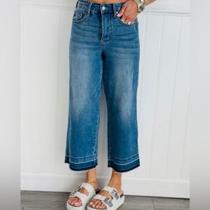 NWT - Judy Blue - Tummy Control Wide Crop Denim Jeans - Woman's Size 5/27